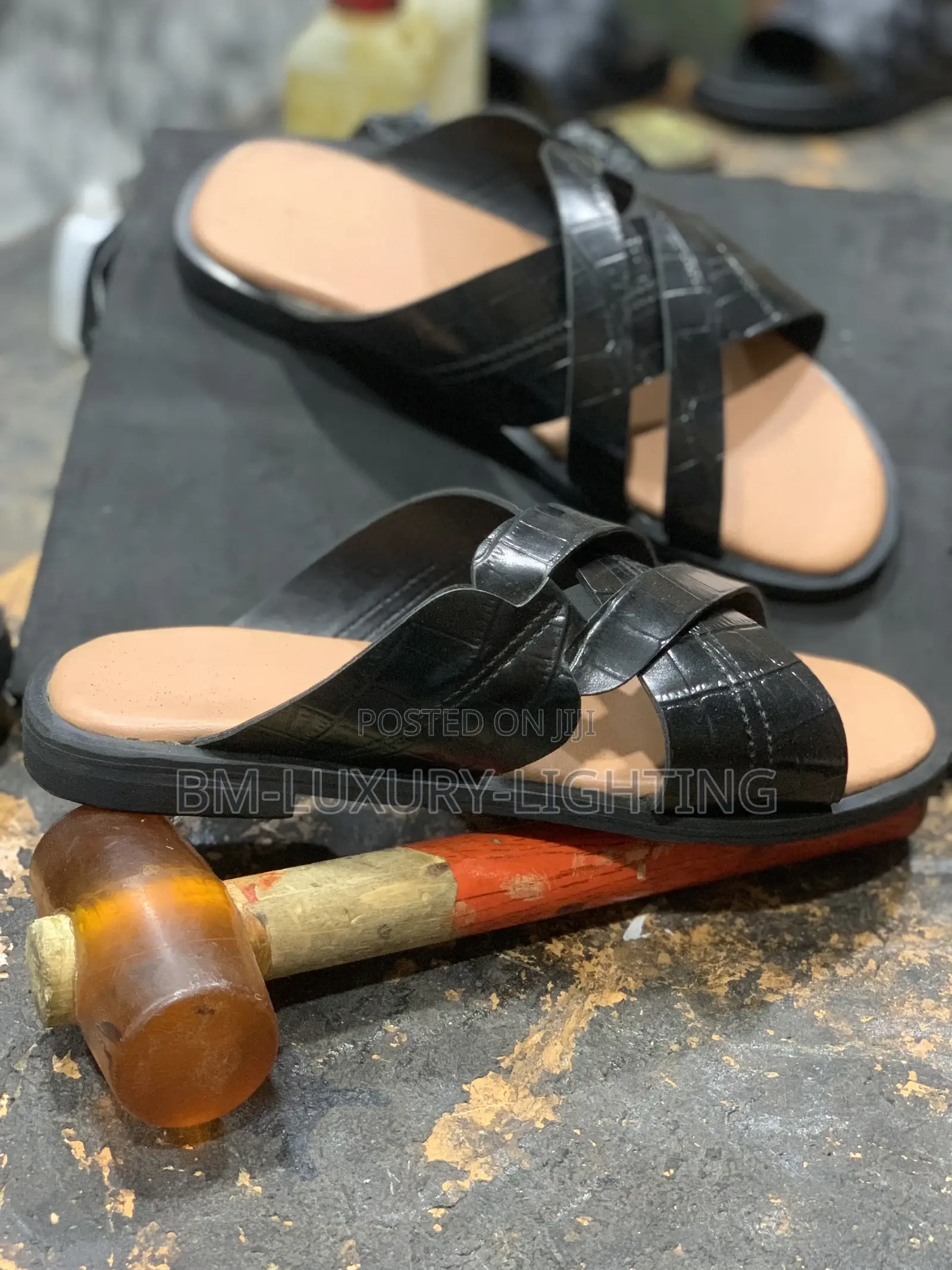 Simple Mens Designed Footwear