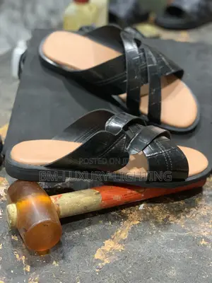 Simple Mens Designed Footwear