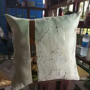 Beautiful Decorative Soft Luxury Throw Pillows, 18 X 18 (Big Size)