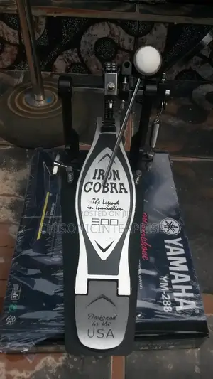 IRON COBRA Drum Pedal