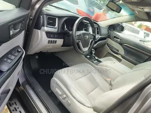 Toyota Highlander 2016 Gray