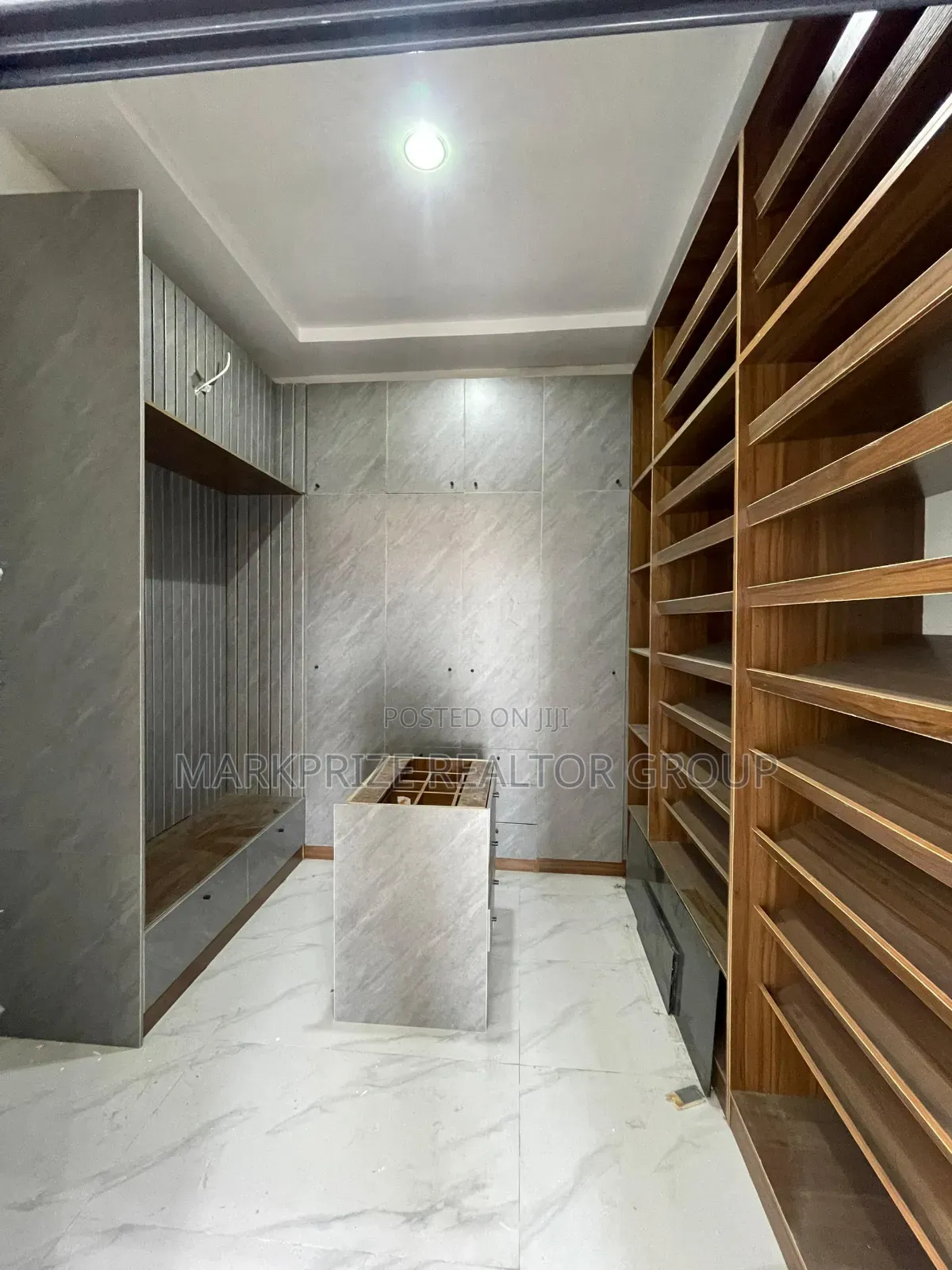 5bdrm Duplex in Ikate Lekki for sale