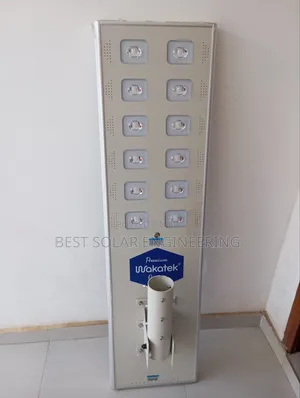 100w Wakatek Solar Street Light 12eyes