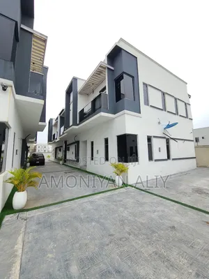 Photo - 4bdrm House in Lekki Scheme2, Ajah for sale