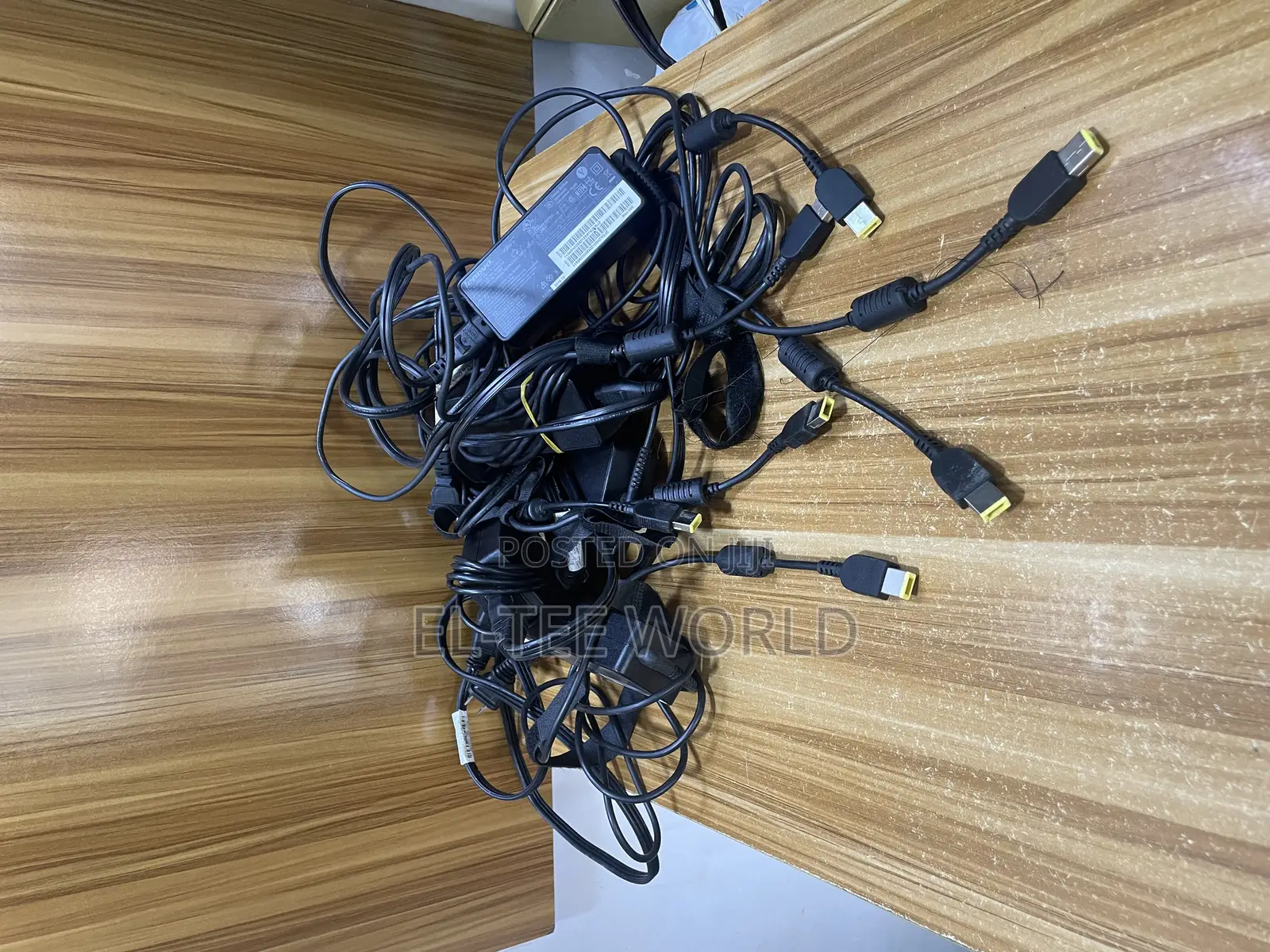 Lenovo Usb Mouth Charger 65w, 20v With Cable