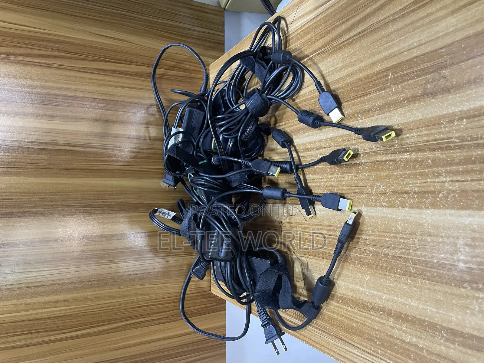 Lenovo Usb Mouth Charger 65w, 20v With Cable