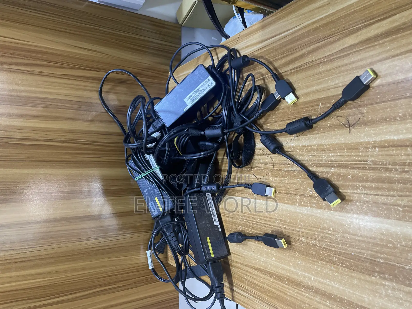 Lenovo Usb Mouth Charger 65w, 20v With Cable
