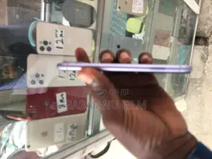 Apple iPhone 11 64 GB Gray