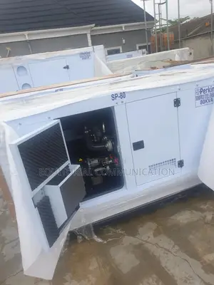 Perkins 50kva Soundproof Generator:Oil Capacity 10L