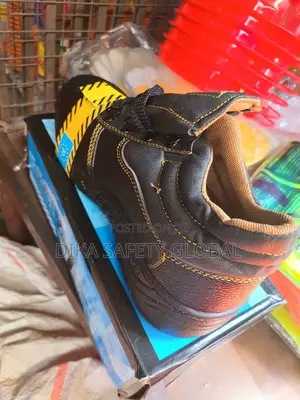 Armstrong Safety Boot All Sizes Available
