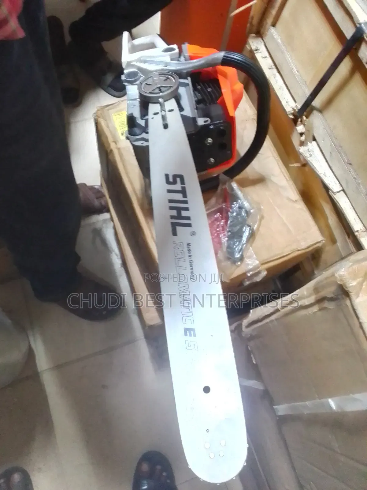 Chainsaw Machine 24"