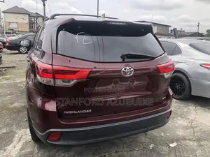 Toyota Highlander 2018 Red