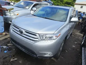 Toyota Highlander Limited 2012 Silver