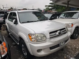 Toyota Sequoia 2007 White