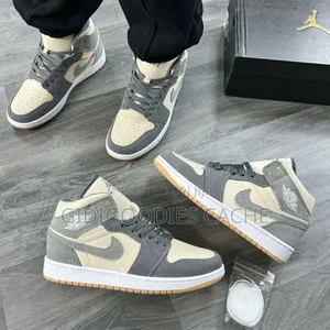 *Nike Air Jordan 1 SE Coconut Milk/Particle Gray Sneakers