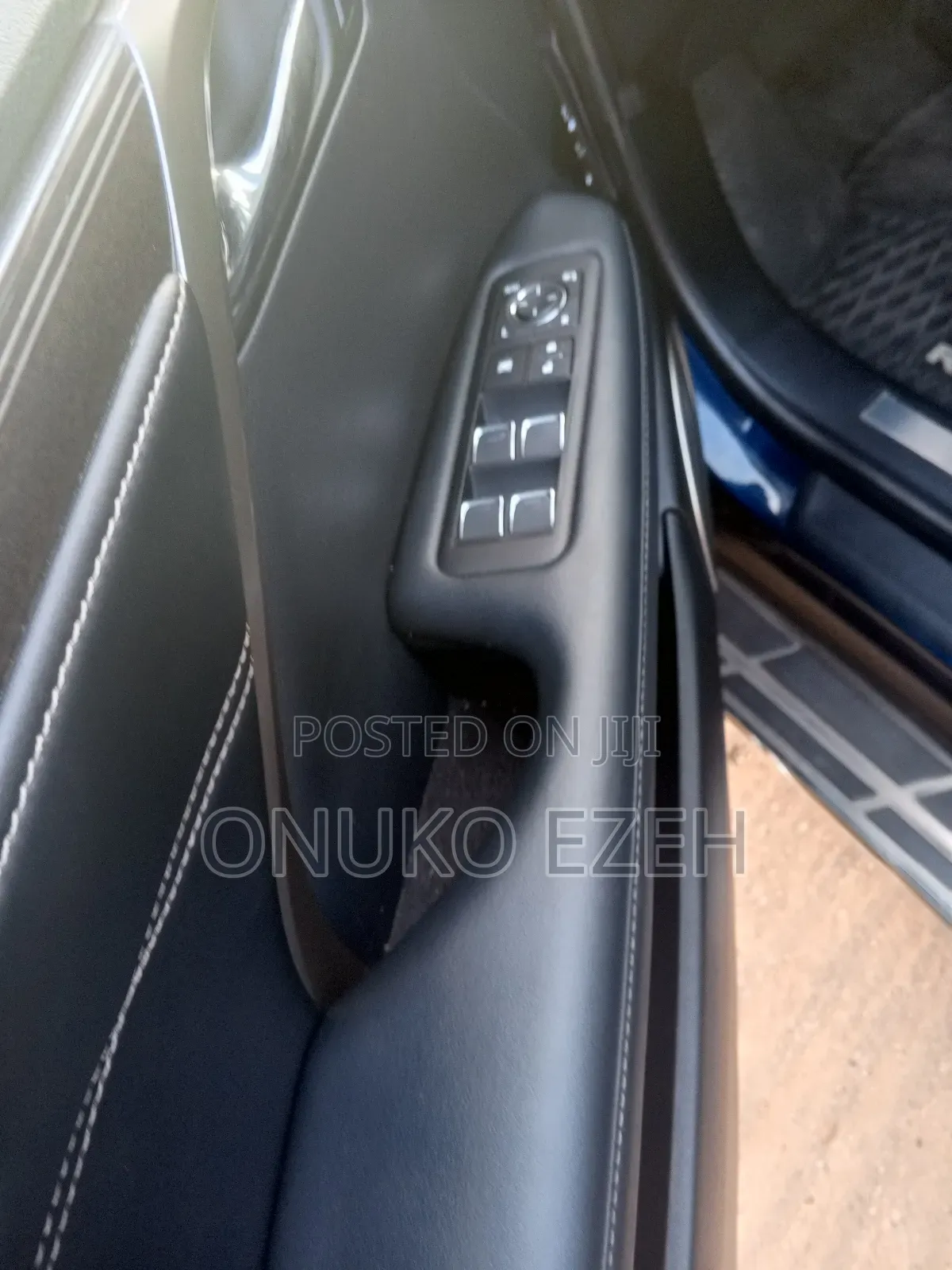 Lexus RX 2022 Blue