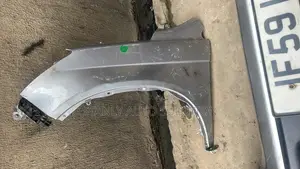 Fender Honda CRV 2008