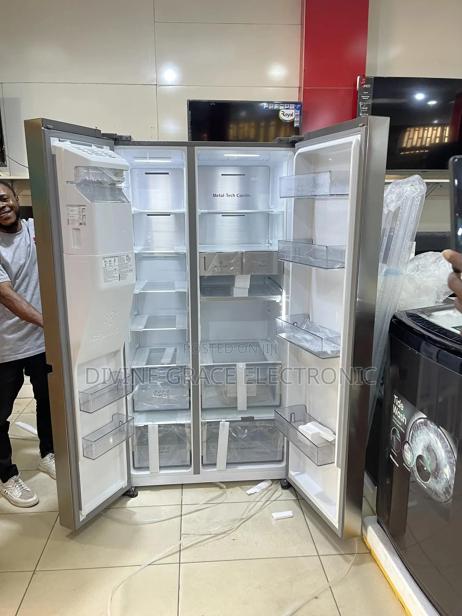 601 Litres Hisense Side By Side Refrigerator