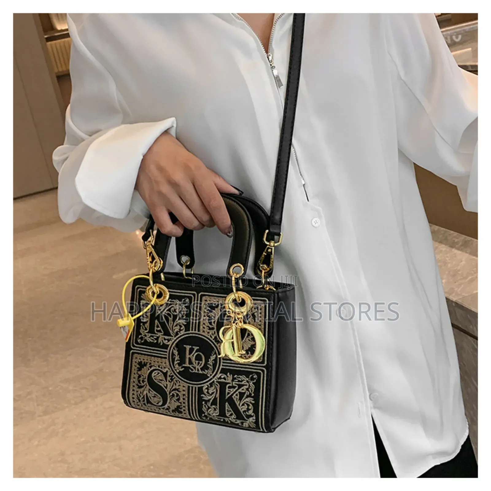 Dior Bag Comes With a Branded Box And a Longer Strap