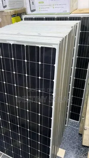 300w Solar Penal Canadian Is Available With a Good Place
