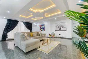 3 Bed + 3.5 Bath With Swimming Pool and Snooker Table