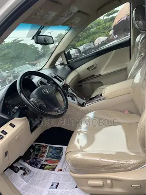 Toyota Venza V6 AWD 2011 White