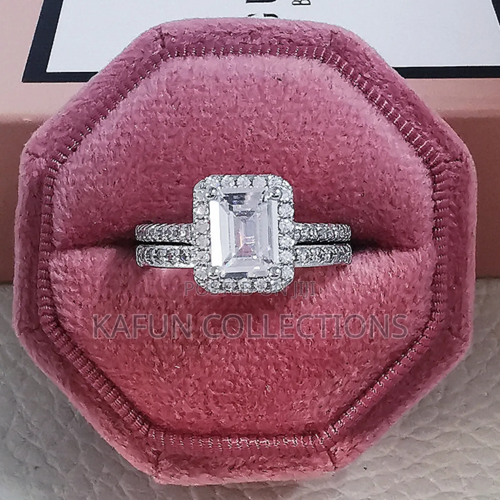 Long Lasting Silver Zirconia Female Wedding Ring