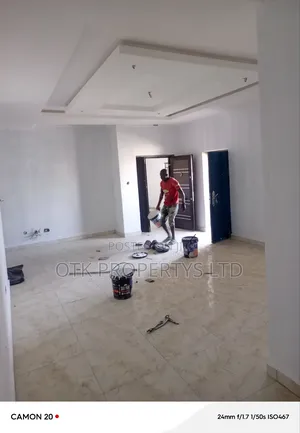 2bdrm Block of Flats in Valentine Nwabueze for rent
