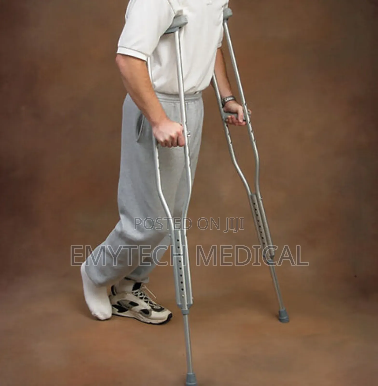 Adjustable Armpit Crutches