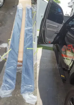 Automatic Side Step Running Board for Hilux 2023