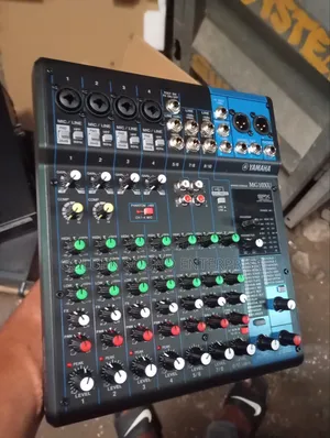 Yamaha Mg10xu Console Mixer
