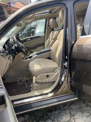 Mercedes-Benz M Class ML350 4dr SUV (3.5L 6cyl 7A) 2014 Brown