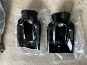 Foglamp Cover Hilux 2023 GR