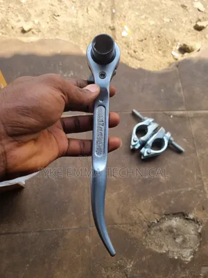 Scaffold Ratchet Spanner 17 X 21