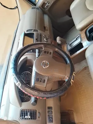 Nissan Pathfinder LE 2005 Black
