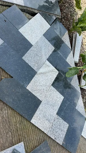Green Pearl/Rosa Betta Tiles