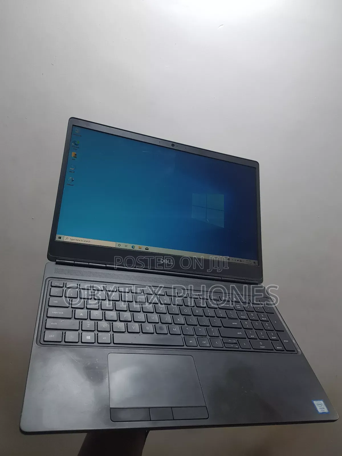 Laptop Dell Precision 7750 32GB Intel Xeon SSD 1T