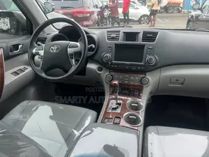 Toyota Highlander 2013 Silver