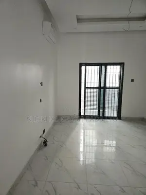 4bdrm Duplex in Jahi By Gilmor for rent