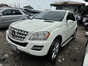 Photo - Mercedes-Benz M Class ML 350 4Matic 2010 White