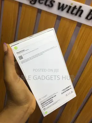 New Apple iPhone 15 Pro Max 256 GB White