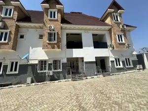 Furnished 4bdrm Townhouse/Terrace in Gwarinpa for Sale
