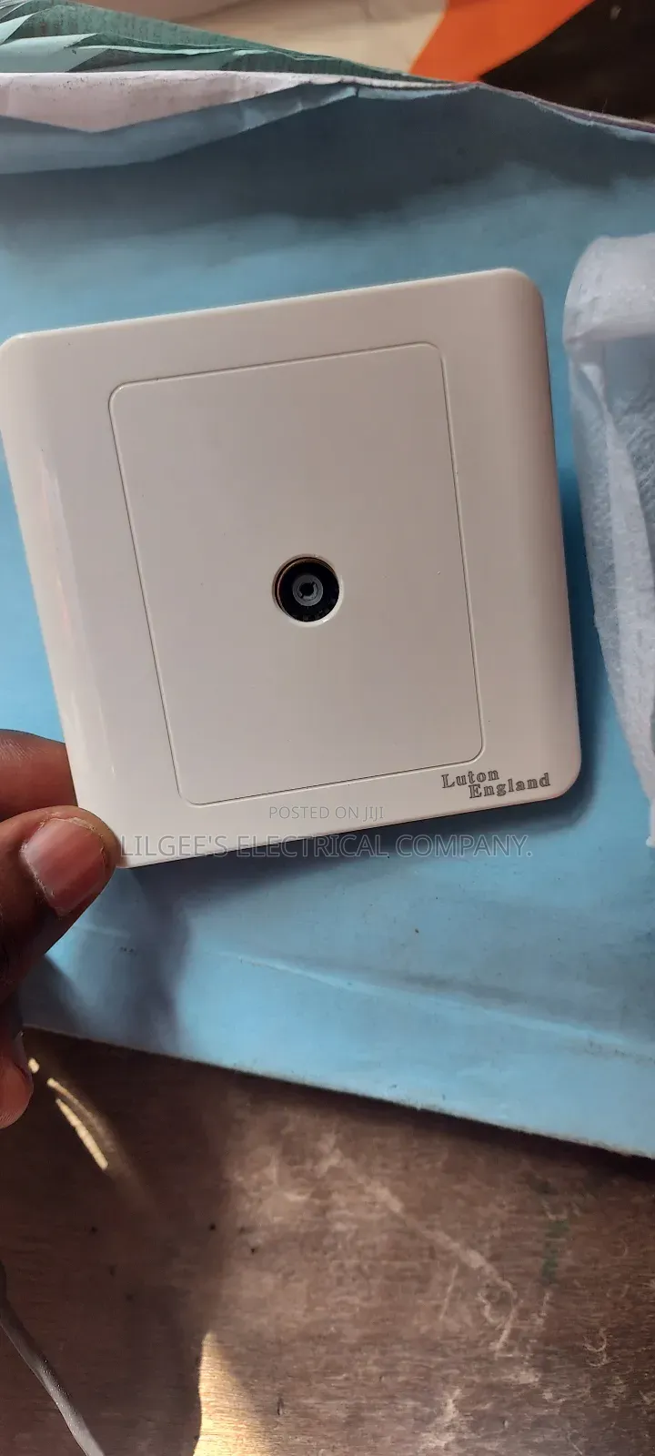 Original Luton England Tv Socket