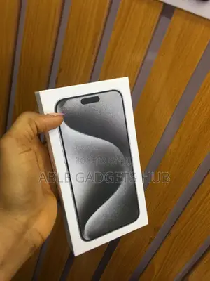 New Apple iPhone 15 Pro Max 256 GB White