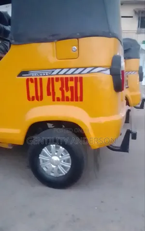 TVS King Cargo 2023 Yellow