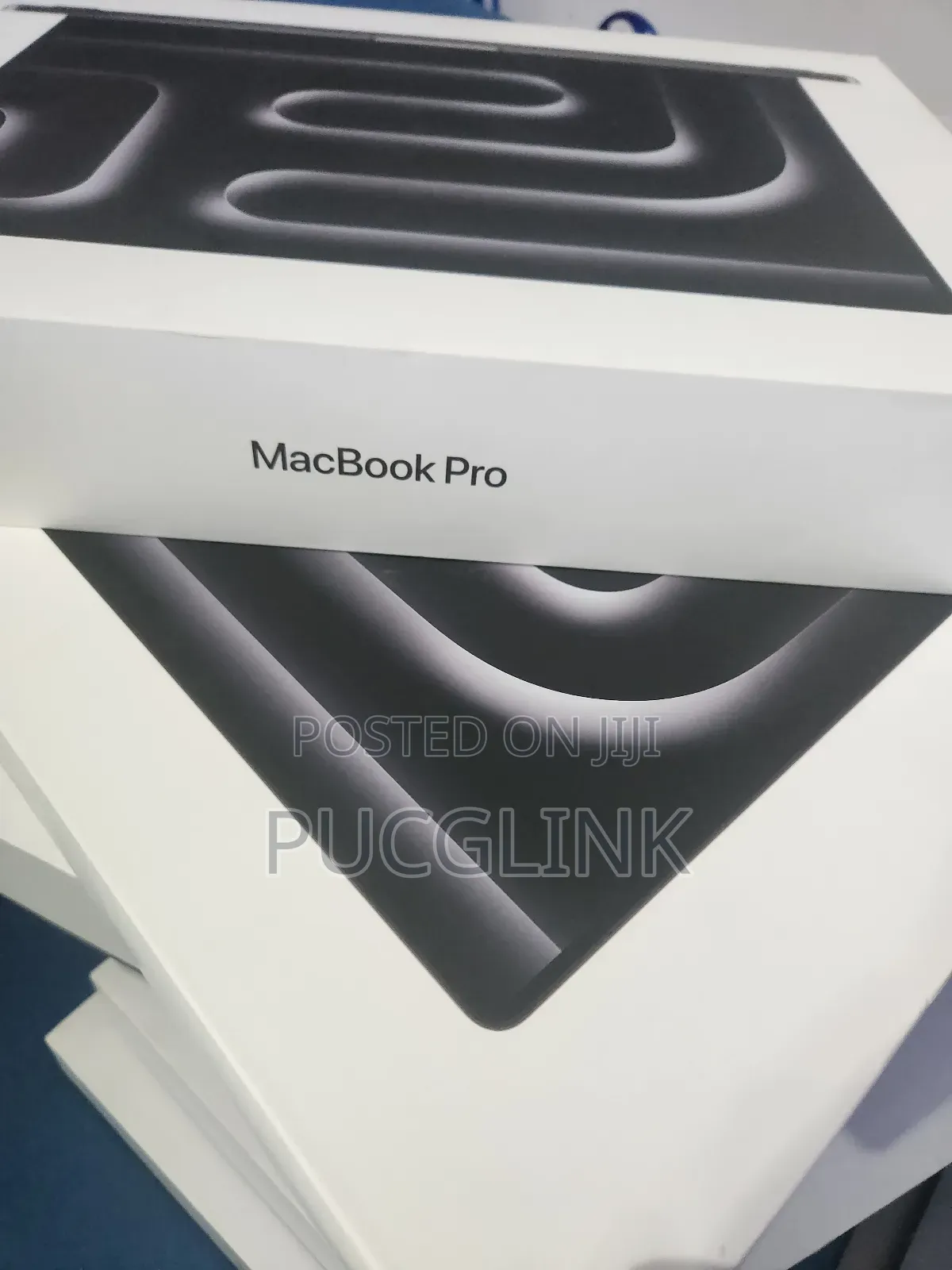 New Laptop Apple MacBook Pro 2023 M3 Max 64GB Apple M3 Max SSD 2T