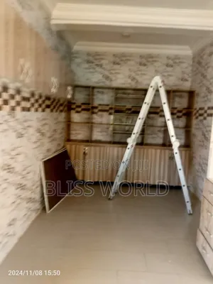 Photo - 3bdrm Block of Flats in Utako for rent