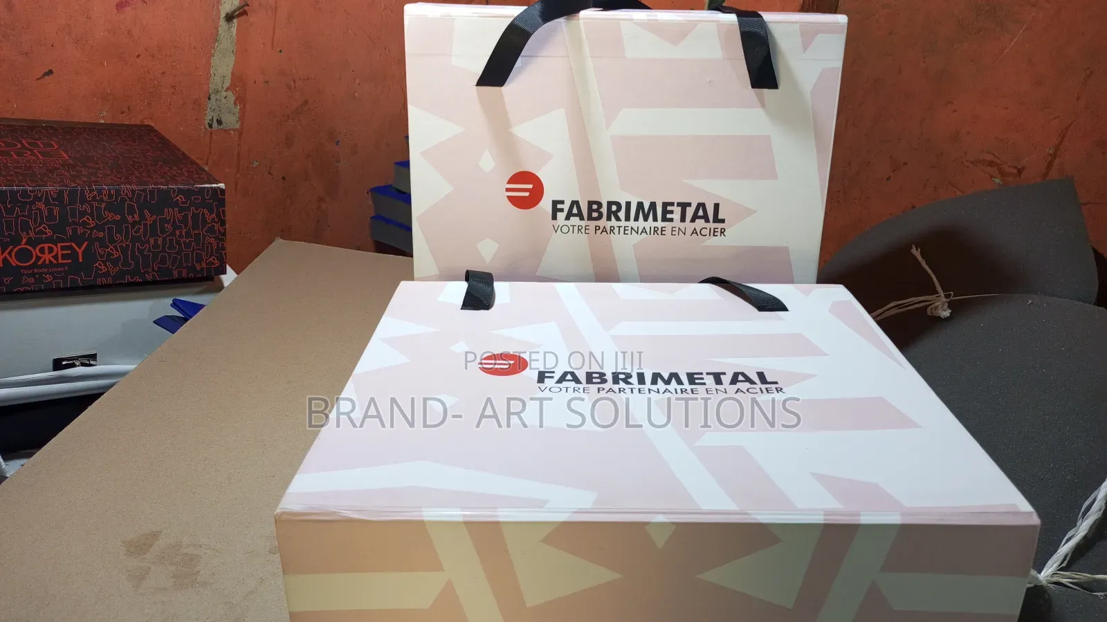 Gift Box / Key Chain