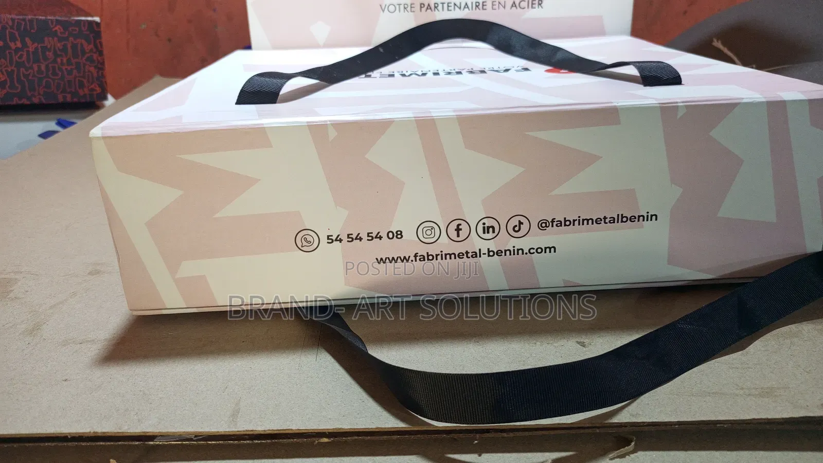 Gift Box / Key Chain