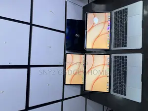 Laptop Apple MacBook Pro 2017 8GB Intel Core I5 SSD 256GB